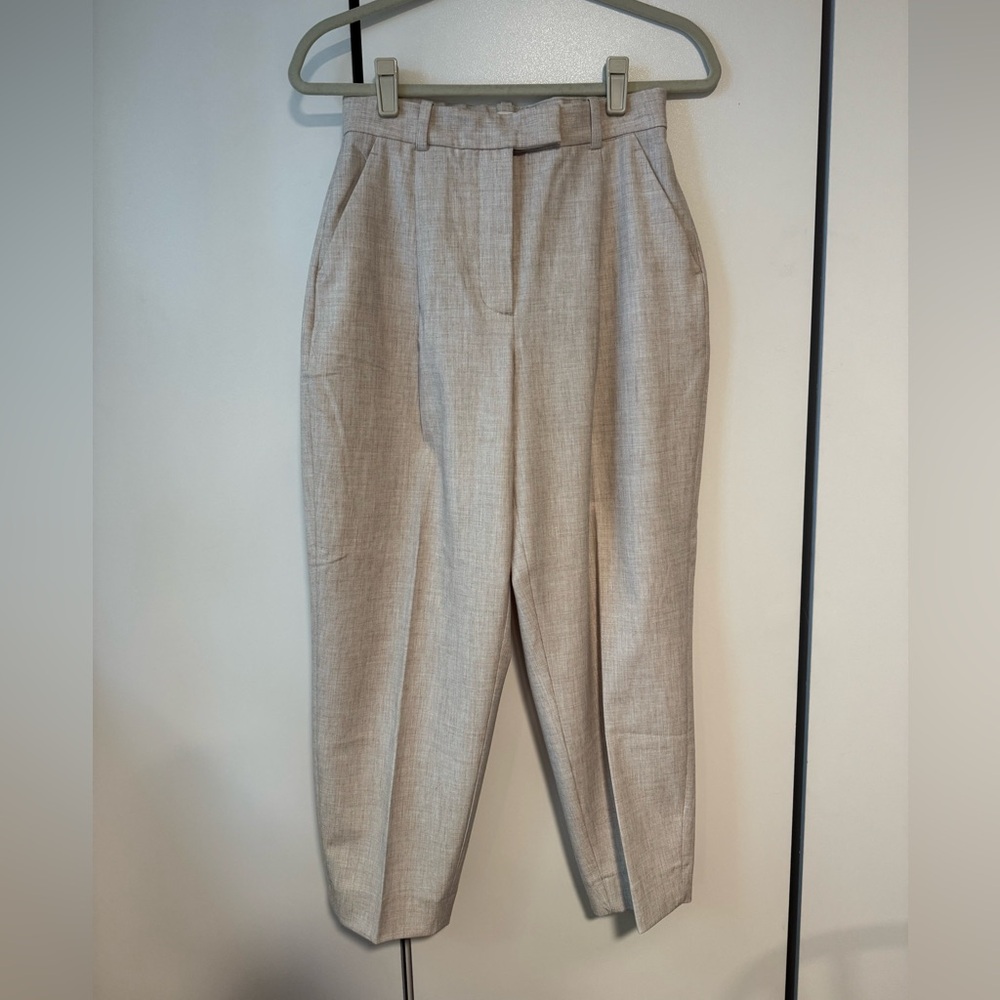 NWOT - A&F - Curve Love Ankle Grazing Tapered Tailored Pant